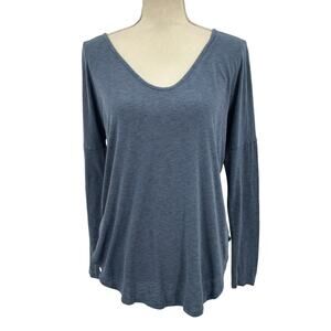 Soprano Women's Blue Striped V-Neck Top Size S/M Layering